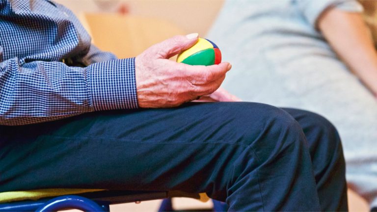 Lyon : Témoignage de Félix, 5 ans après sa greffe des bras