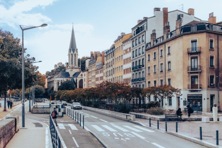 Inquiétudes grandissantes à Lyon après des agressions racistes