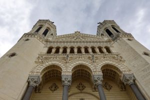 Dès le 27 septembre, Léon XIV face aux victimes à Lourdes : un tournant pour Lyon ?