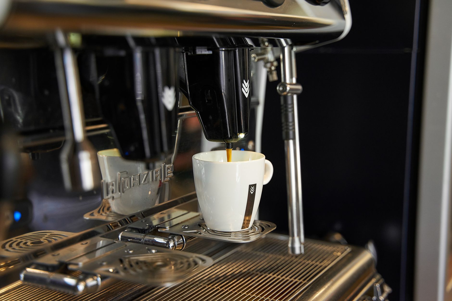 Nespresso ou Senseo : quelle machine à café choisir ?