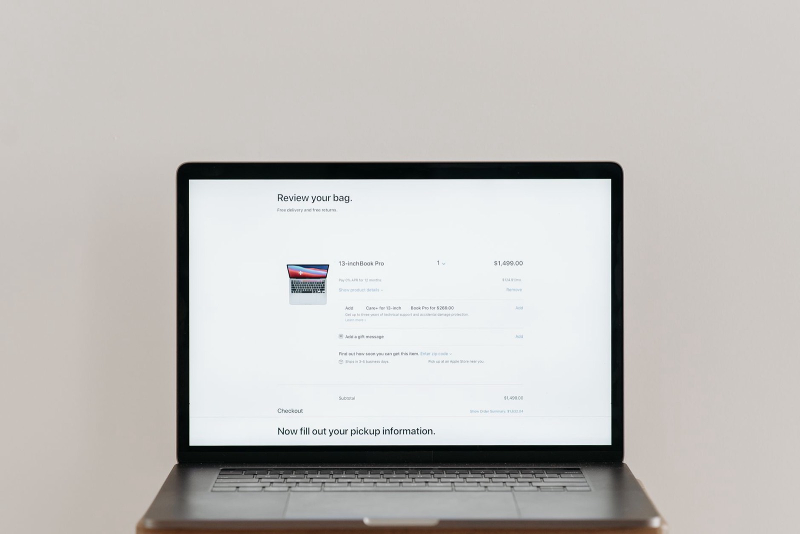 écran d'ordinateur affichant des annonces eBay vendues de cartes Pokémon