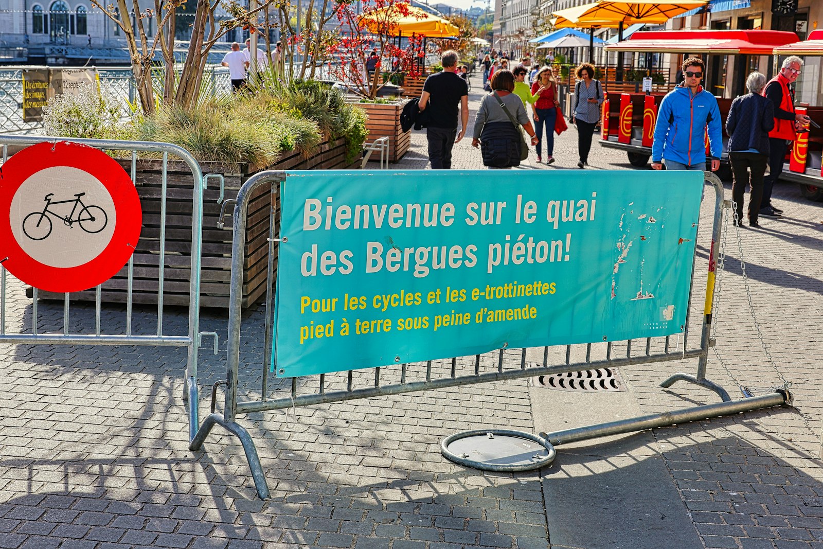 Rassemblements interdits à Lyon : entre sécurité et liberté d'expression, quel avenir pour les lycéens ?