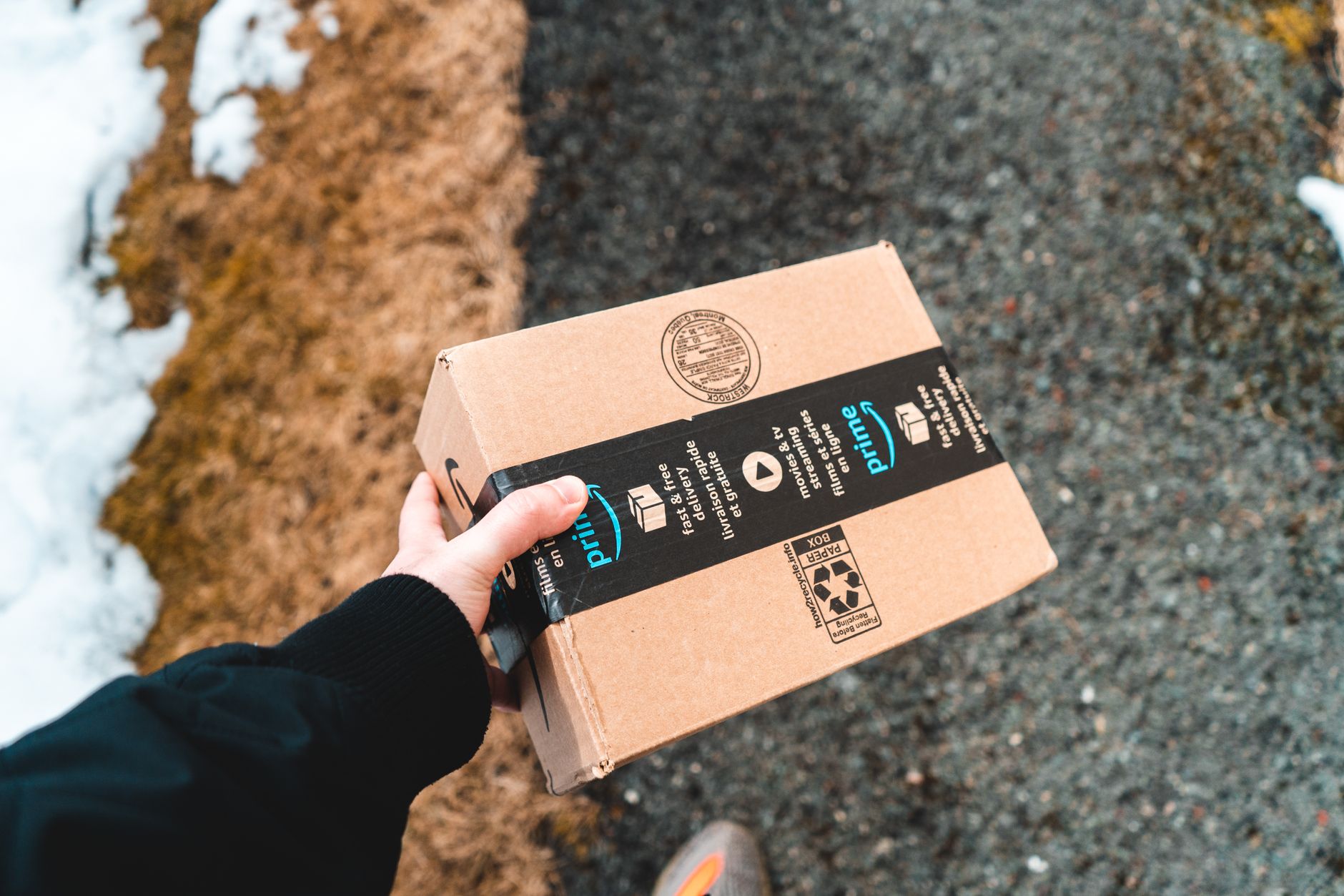 Lyon : 1 600 postes saisonniers chez Amazon, une chance à saisir pour les chercheurs d'emploi !