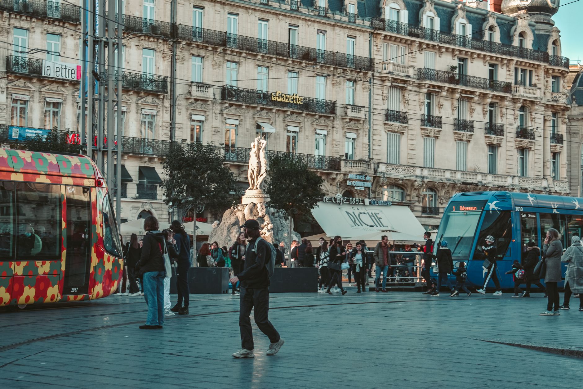Dès maintenant, pourquoi les lycéens de Lyon défient les interdictions
