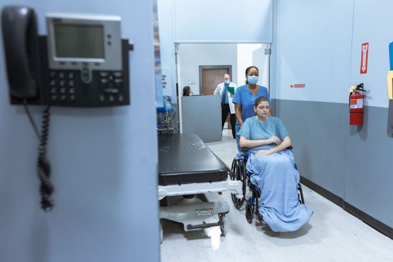 Lyon : L&rsquo;hôpital de la Croix-Rousse face à l&rsquo;afflux de patients âgés