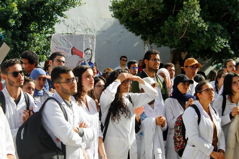 1 500 lycéens lyonnais en colère : ce qu&rsquo;ils exigent pour l&rsquo;éducation