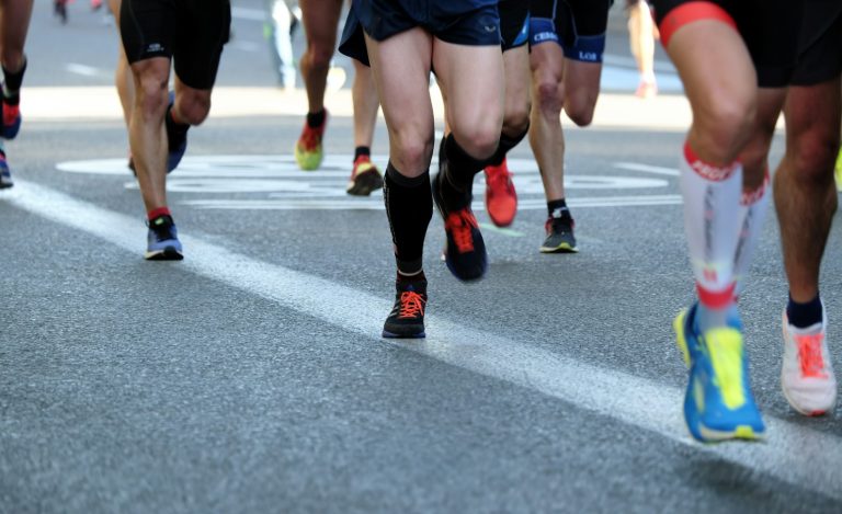 Le marathon de Lyon : une fête populaire qui transforme la ville en un terrain de jeu