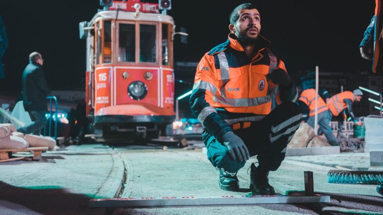 Accident sur la ligne T4 : la sécurité des transports en commun à Lyon remise en question !