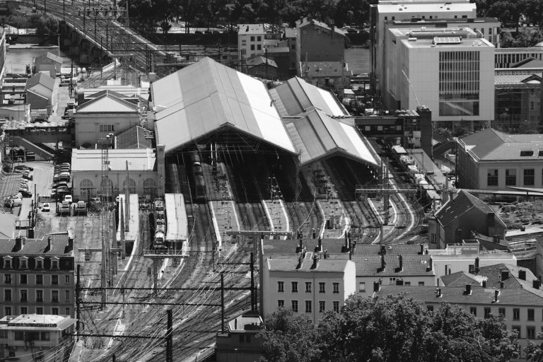 Perrache : Un projet de démolition qui divise Lyon et ses habitants