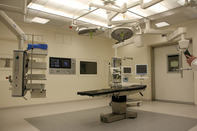 Sainte-Foy-lès-Lyon : un scanner révolutionnaire change la chirurgie