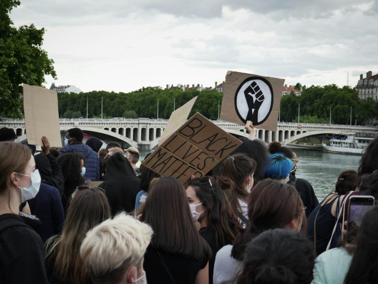 Depuis le 29 septembre, les lycéens lyonnais bravent l&rsquo;interdiction préfectorale