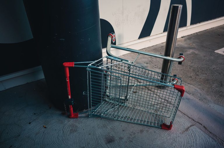 Manifestations à Lyon : le casse-tête des commerçants face aux dégradations